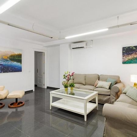 Апартаменты Amplio Piso En Atarazanas Малага Экстерьер фото