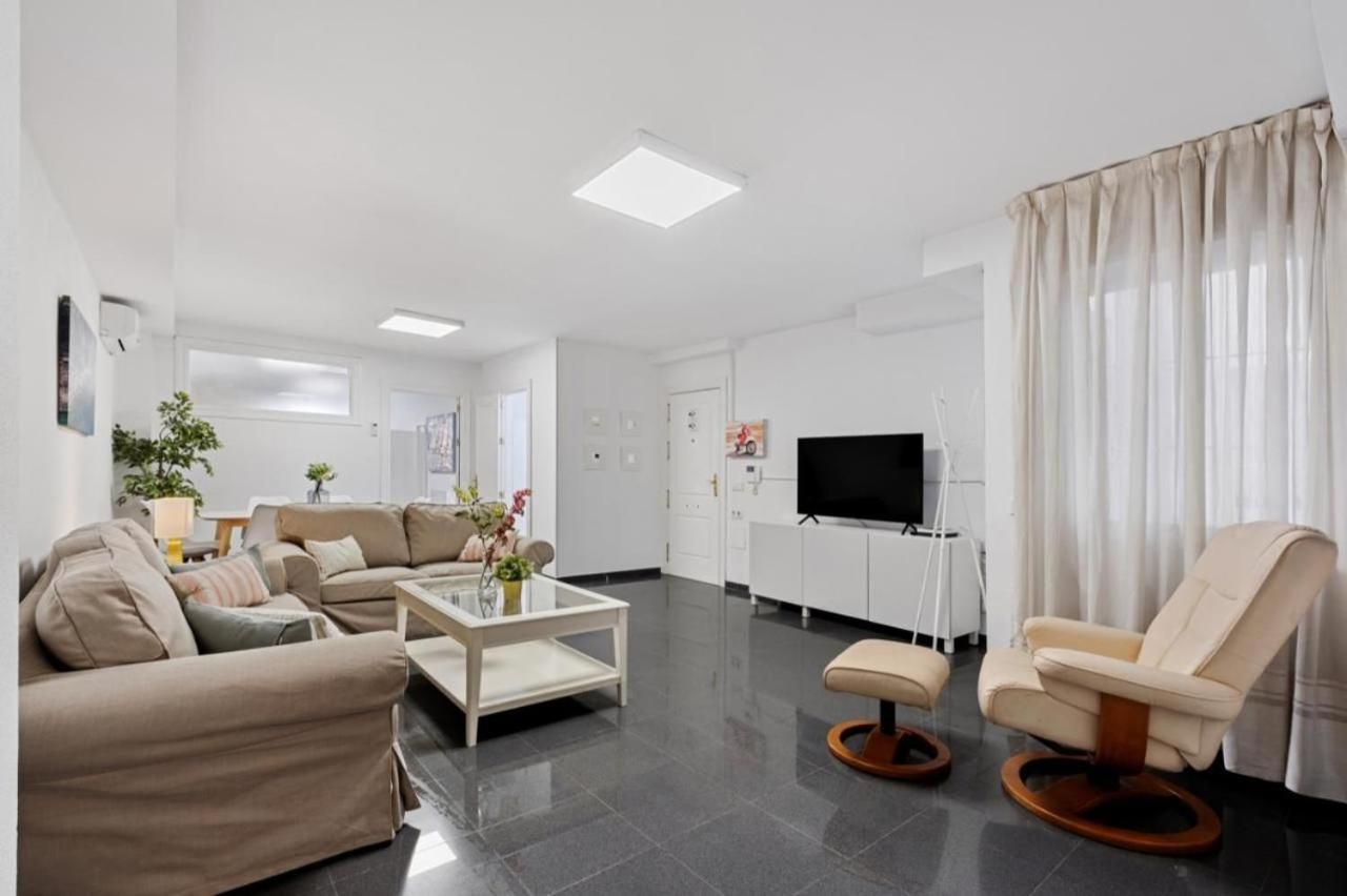 Апартаменты Amplio Piso En Atarazanas Малага Экстерьер фото