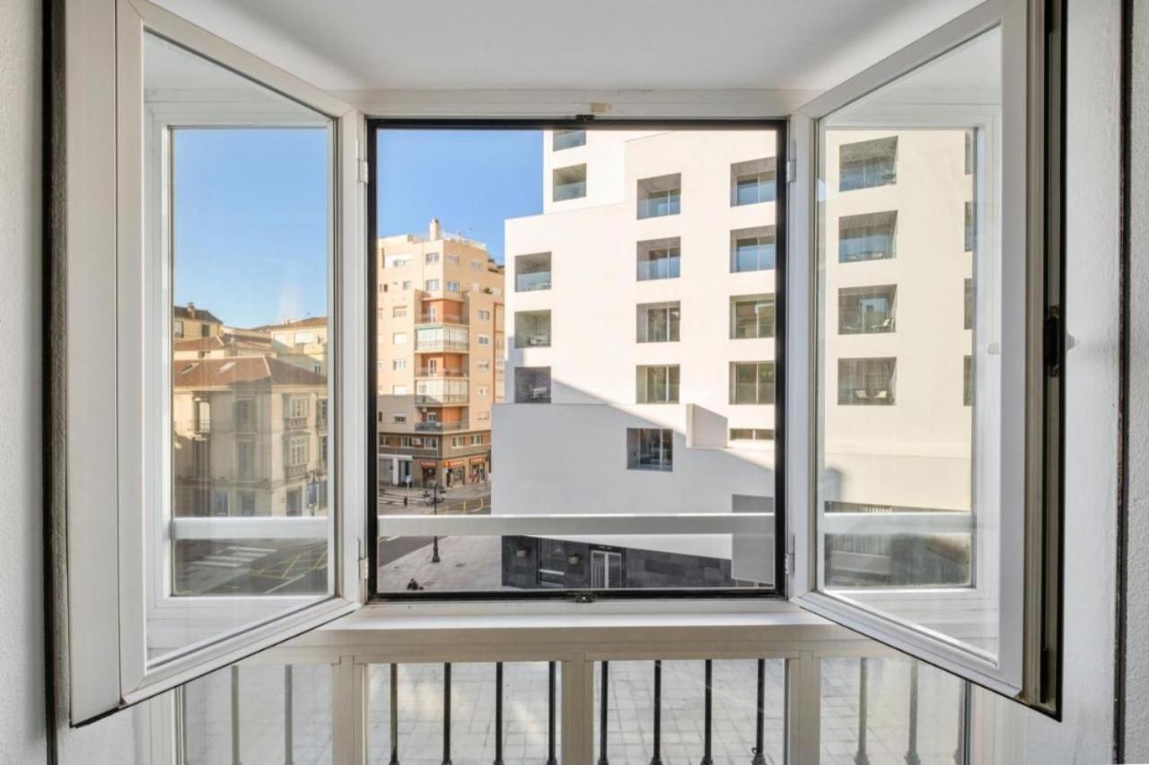 Апартаменты Amplio Piso En Atarazanas Малага Экстерьер фото